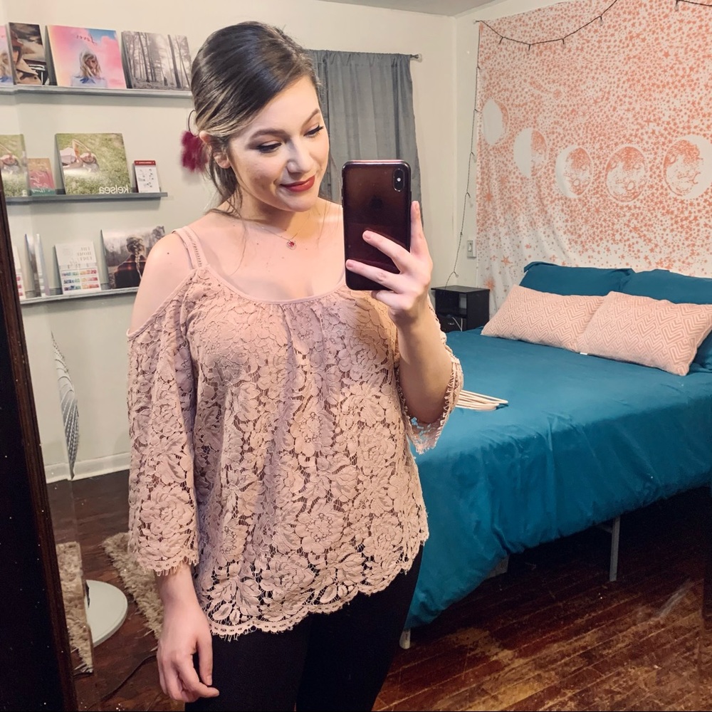 White House Black Market Blush Lace top Size Large